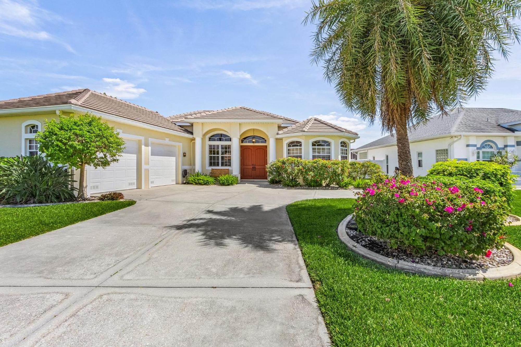 Villa-Haze, Lots Of Privacy, Solar & Electric Heated Pool And Spa Cape Coral Exterior photo