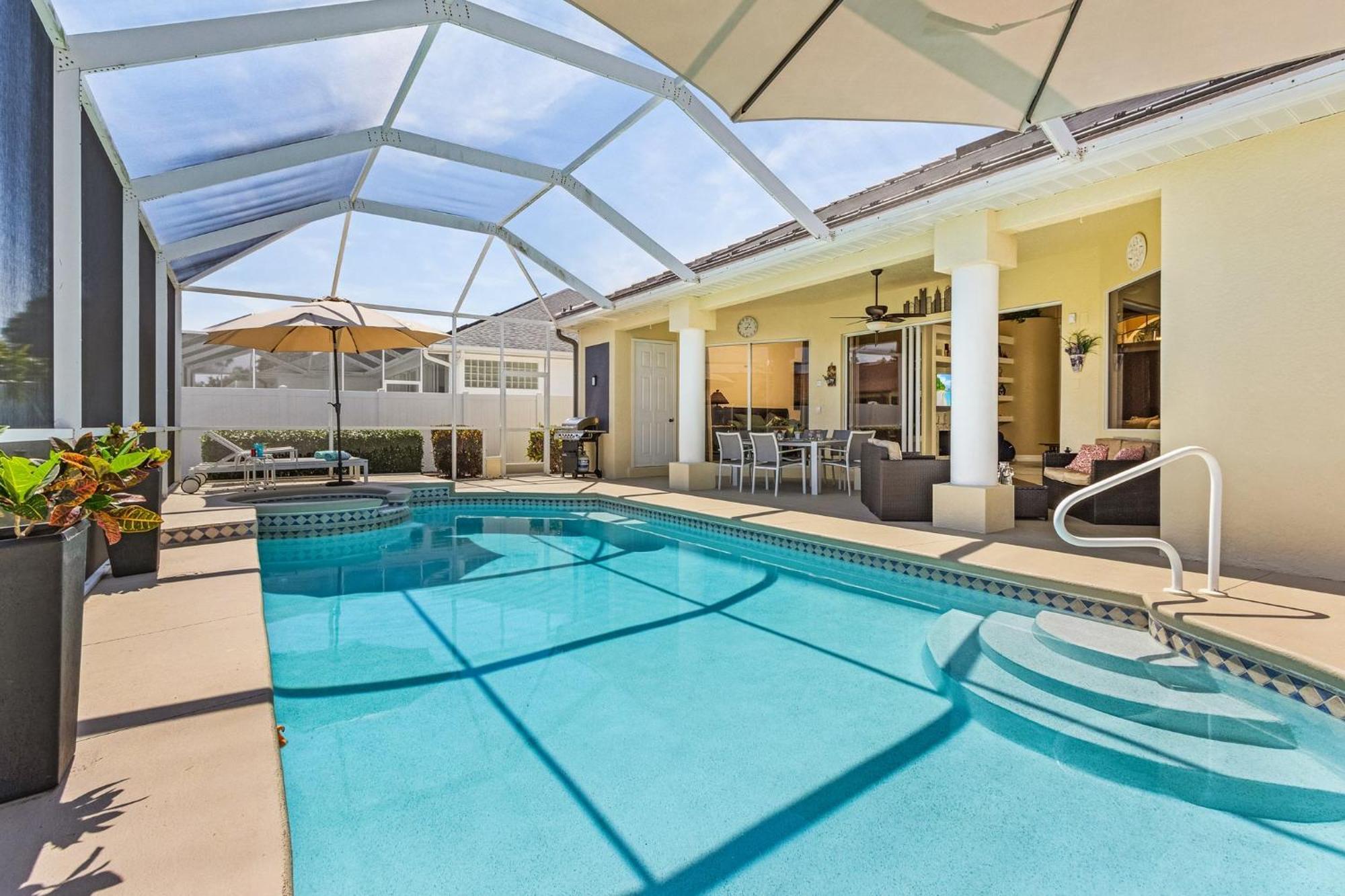 Villa-Haze, Lots Of Privacy, Solar & Electric Heated Pool And Spa Cape Coral Exterior photo